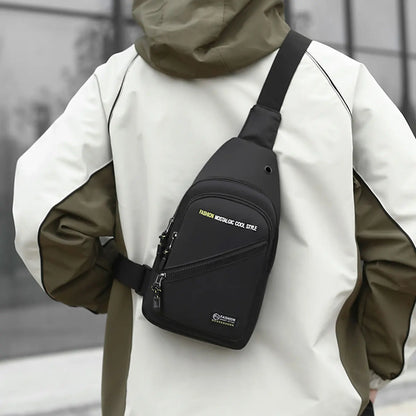 New Ox Cloth Men's Crossbody Bag Simple Faion Korean Version Chest Small Bapa Single oulder Bag Casual Chain Handle